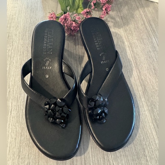 Italian Shoemaker Women's Sandals Beaded Accent Thong Black  Size 9 - Picture 1 of 5